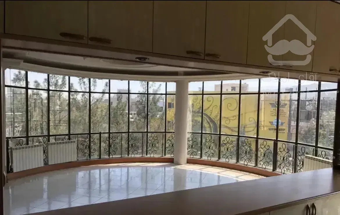 ۲۱۰ متر ۴ خواب تمیز / هنرستان