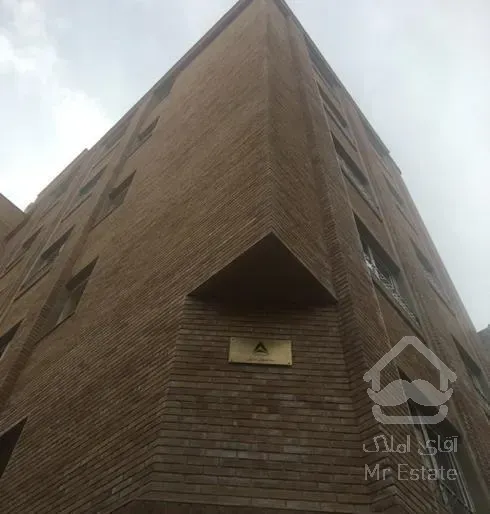 ۴۲ متر/نوساز/فول/طبقه اول/حوالی مترو