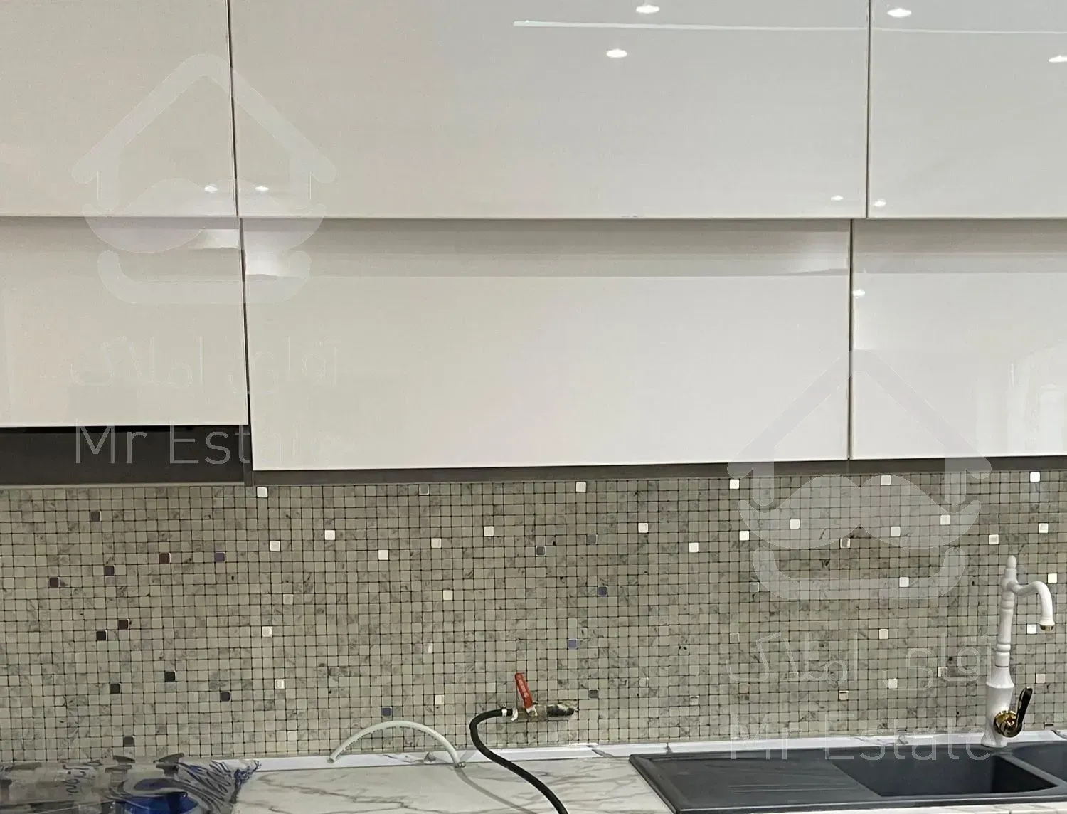 ٦٠.٥متر، بالکن دار، ٢خوابه