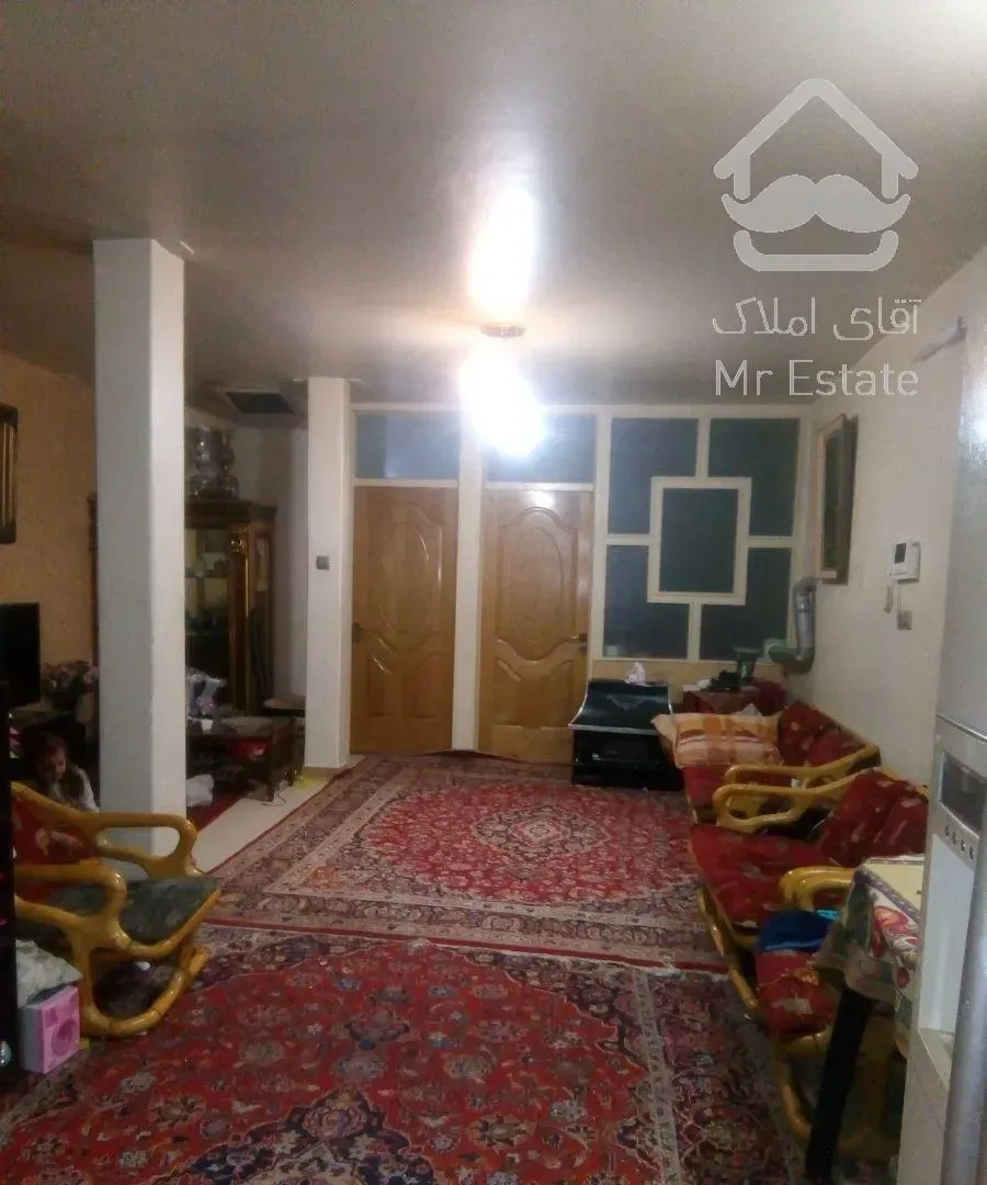 واحد شیک دو کله ورودی و حیاط اختصاصی