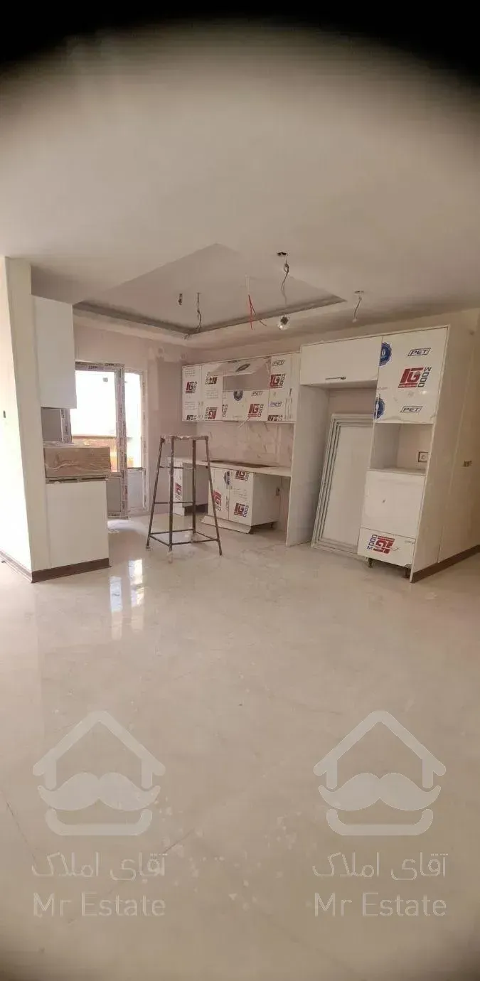 ۱۸۲ متری سه خوابه /برج رونیکاپالاس