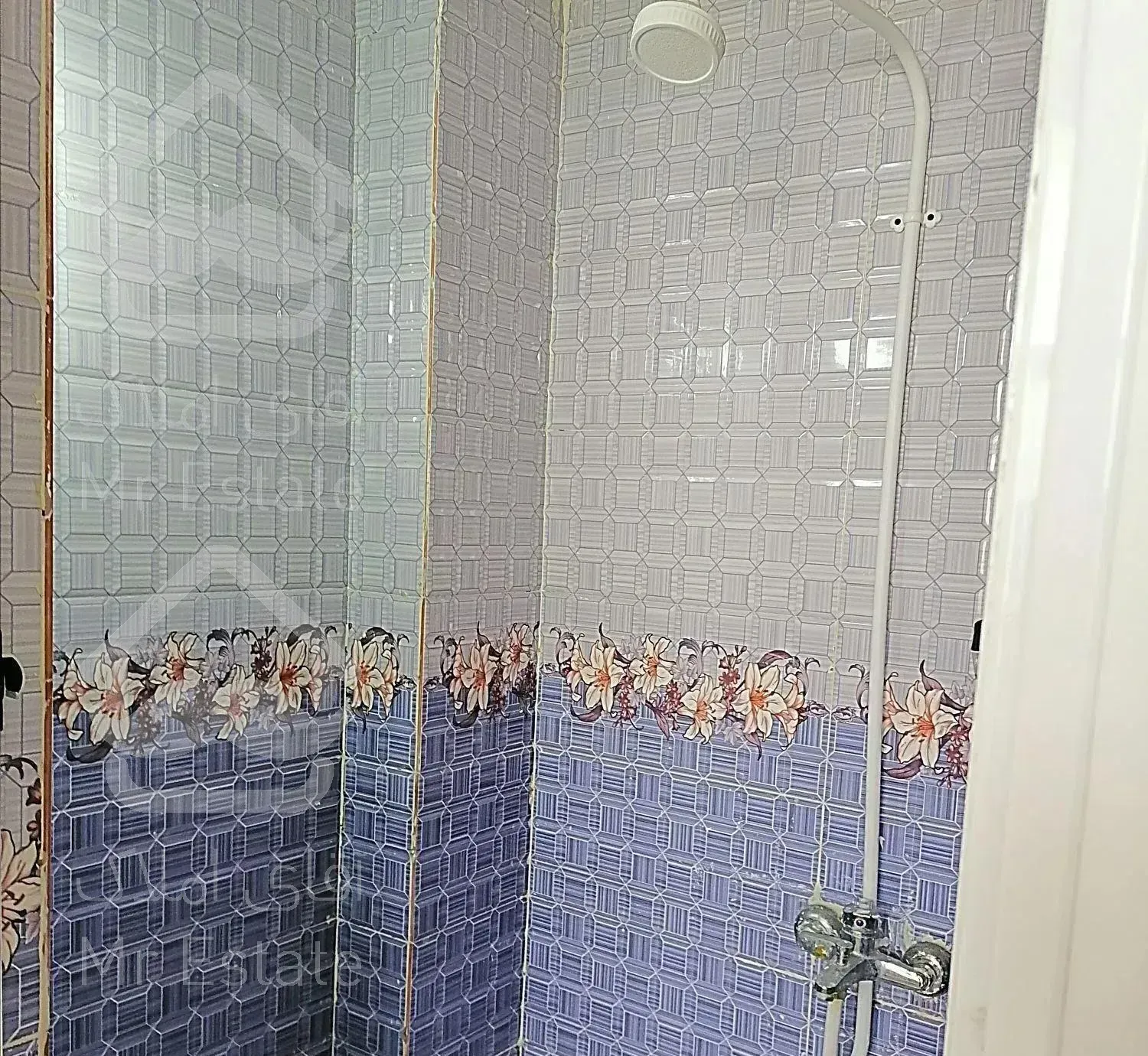 فروش یک واحد از چهار واحده در نورد لوله