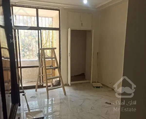 آپارتمان ۱۱۵ متری+ 18 متر انباری و پارکینگ