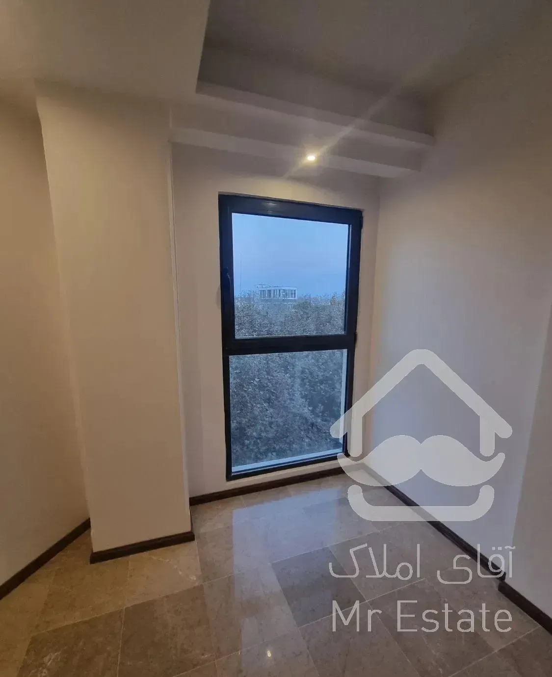 اپارتمان ۱۲۰ متری  تک واحدی بدون دیوار مشترک