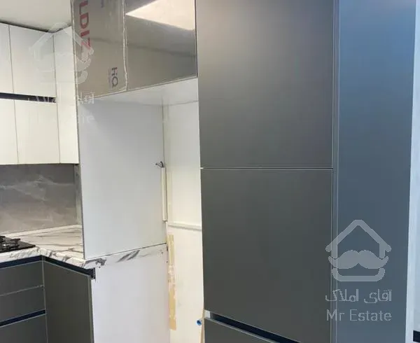 آپارتمان ۸۳ متری / ۲ خواب فول شیک / بیمه ۵