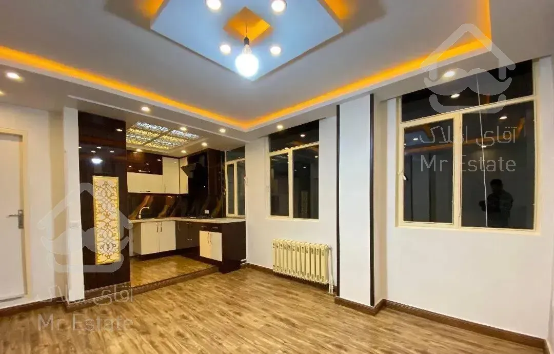 ۵۰ متری/فول امکانات/کم واحد/اعیان نشین منطقه