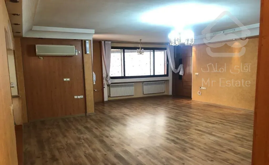 فروش آپارتمان ۲۰۰ متری ۳ خوابه طبقه ۲  بر نیایش