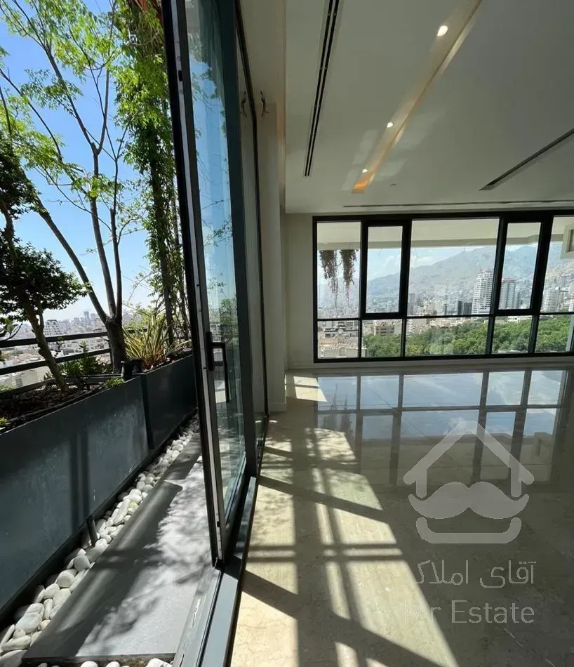 برج باغ تک واحدی با ویوو باغ سفارت