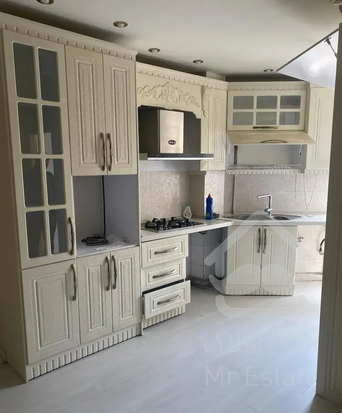 اجاره45متر/پارکینگ/ط3/زارع کلهر اوستا