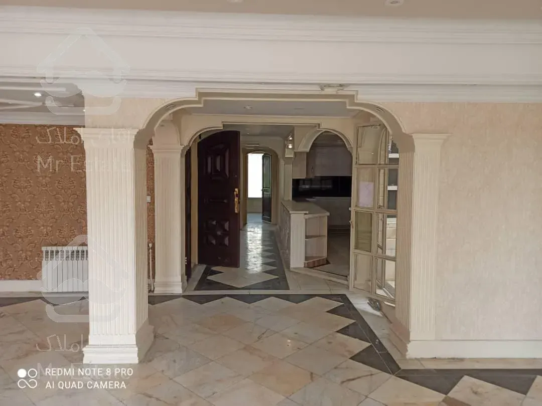 ۳۰۰ متر / دو طبقه / کلنگی / قائم / شهرک راه آهن