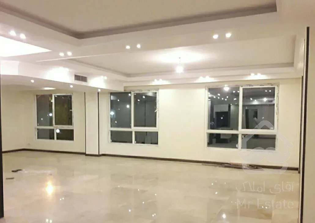 185 متر تکواحدی تهران ویلا 3 پارکینگ سندی