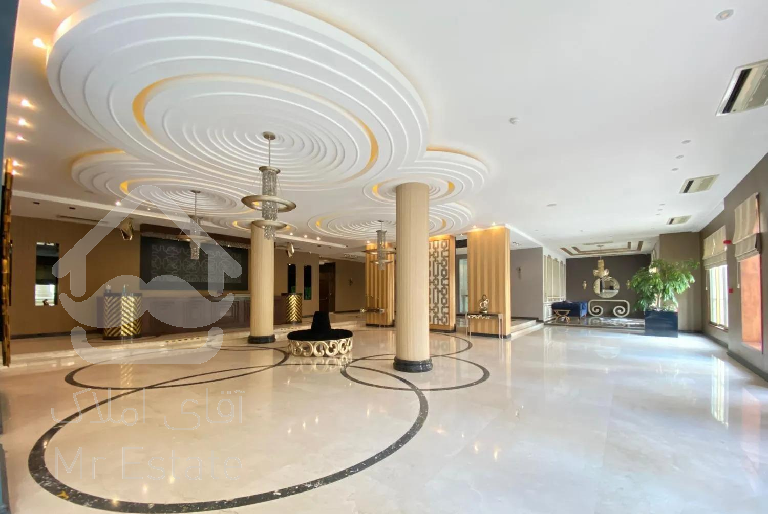 ۱۹۵متر فول مشاعات هتل ۵ ستاره/طبقات بالا/۲پارکینگ