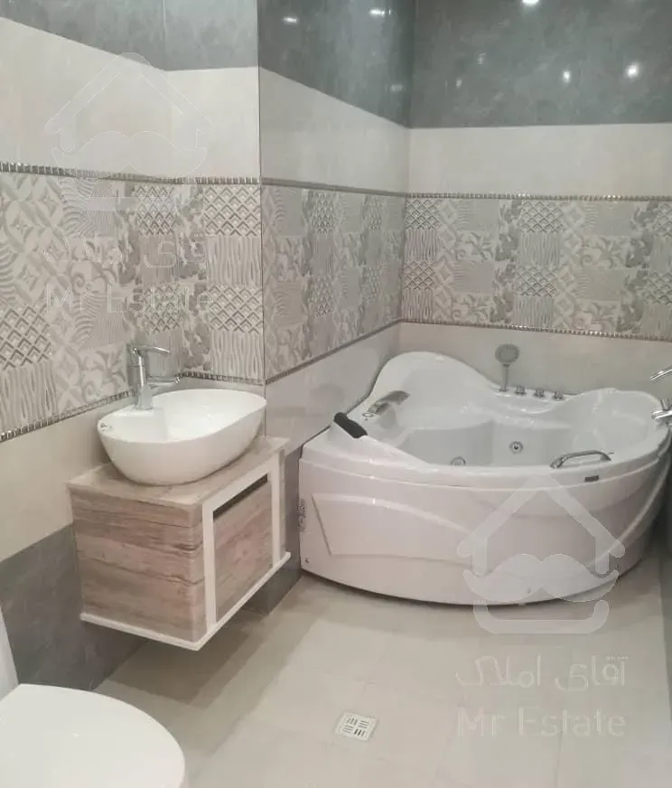 ١٧٧ متر سه خواب چهارباغ شرقى