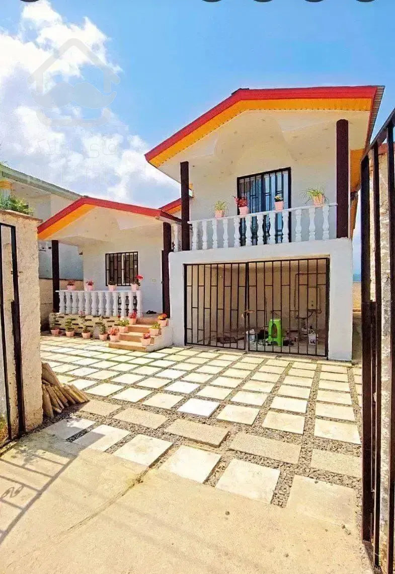 ویلا باغچه نیم پیلوت نوساز مبله شهرکی سند تک‌برگ