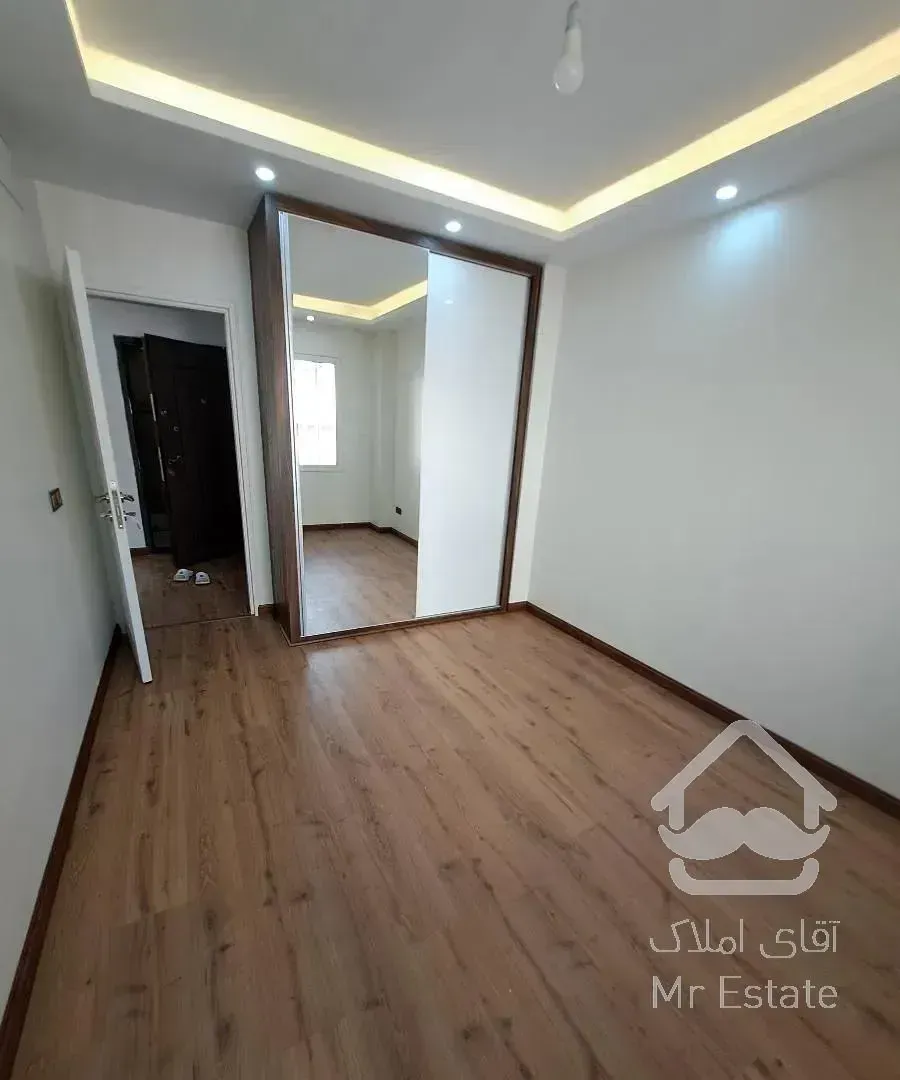 ۱۰۵ متر // روف گاردن // لابی