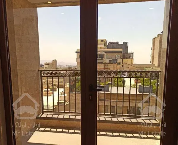 ۲۳۰متر کامرانیه/پلان بی نقص/غرق در نور/فول فرنیش