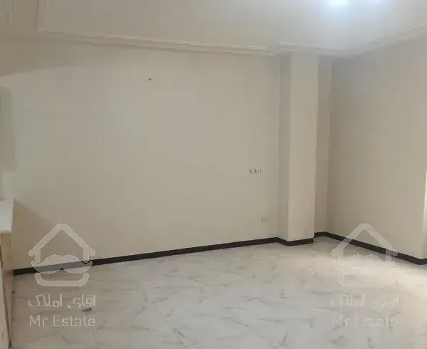 آپارتمان ۱۱۵ متری+ 18 متر انباری و پارکینگ