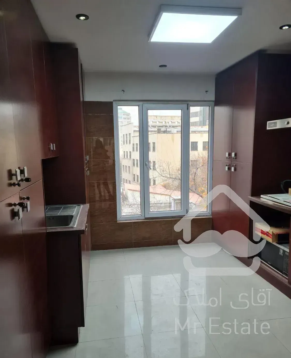 آپارتمان ۱۱۰متری ۲خوابه دربند خ فناخسرو