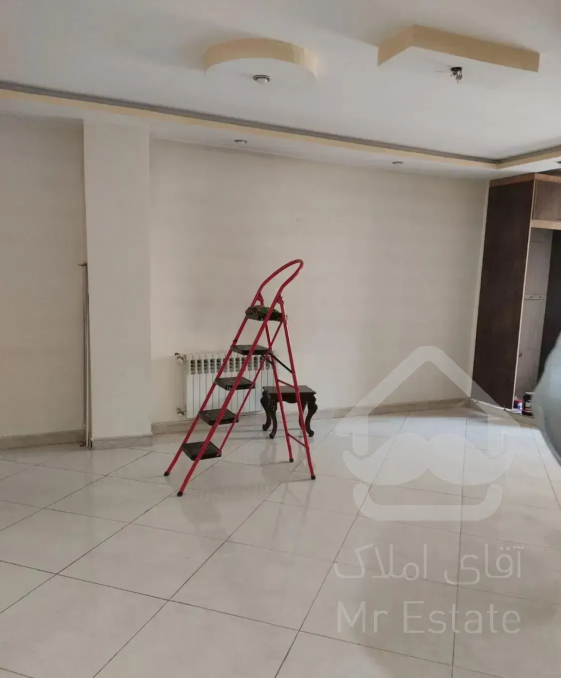 ۷۵متر بهترین لوکیشن ،فول امکانات ،غرق نور