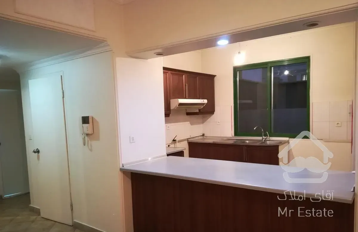 130 متر 3 خواب سعادت آباد بالای کاج ابتدای یکم