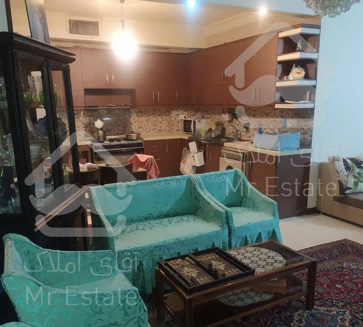 اپارتمان ۱۰۰ متری ، ۵۷ متر قدرالسهم ، خ پاتریس