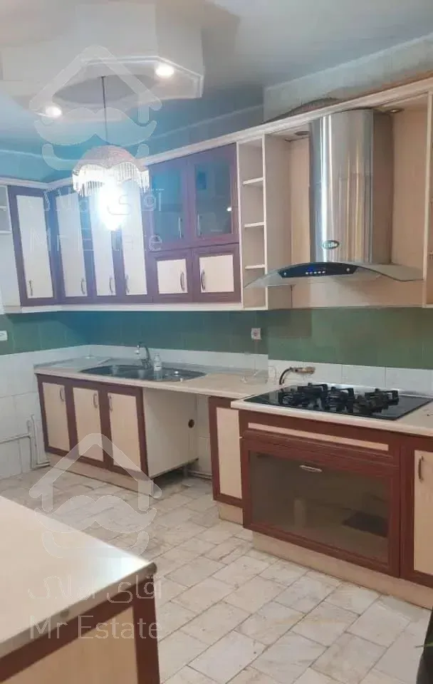 آپارتمان ۱۱۰ متری  خ ۱۵۴ شرقی بین تیرانداز و اول