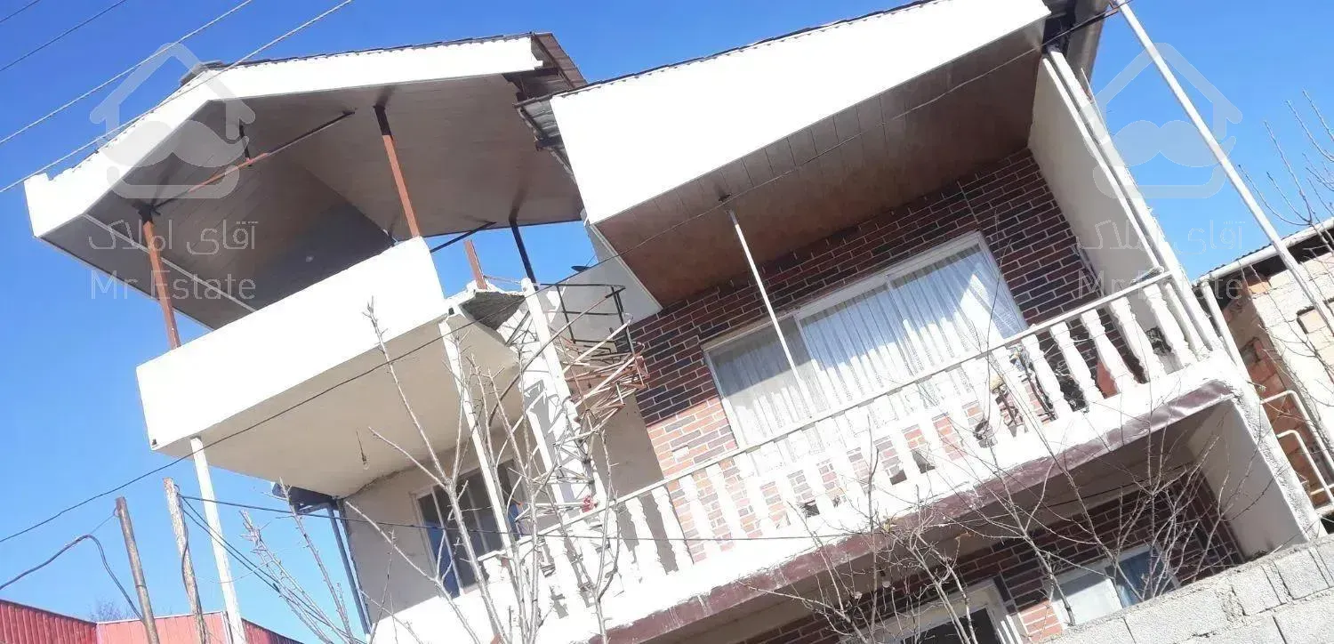 دو طبقه ویلا در کلاردشت کلنو هر طبقه ۱۱۰متر