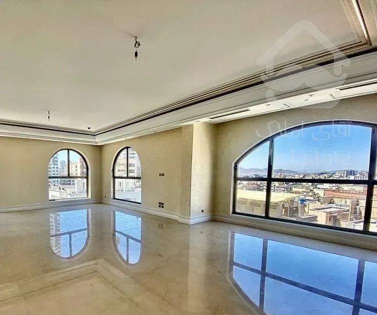 الهیه ۲۱۰ متر ( ۳ جهت آفتاب - ۳ پارکینگ )