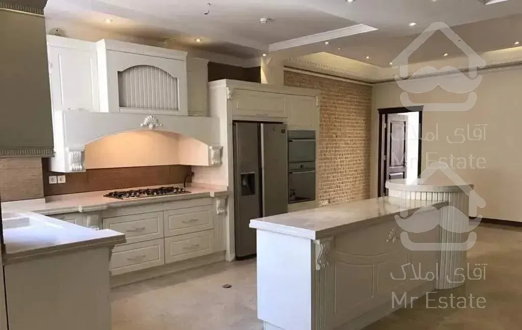 اجاره آپارتمان۲۱۵متر فول تکواحدی ۲پارکینگ/دزاشیب