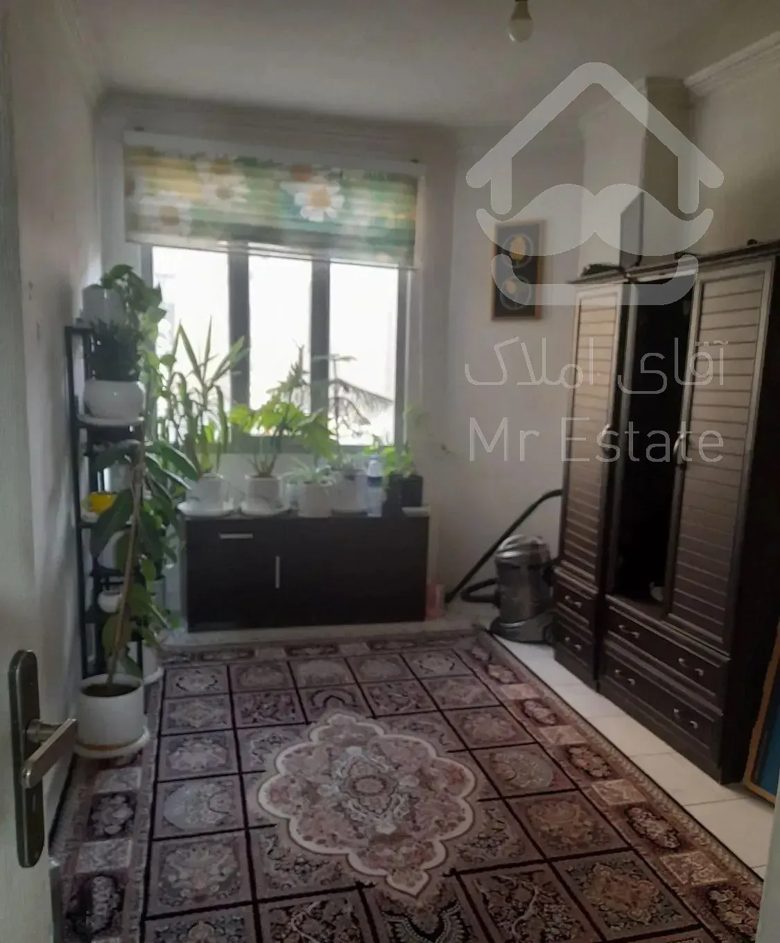 ۵۵ متر/ مخصوص/پارکینگ دار