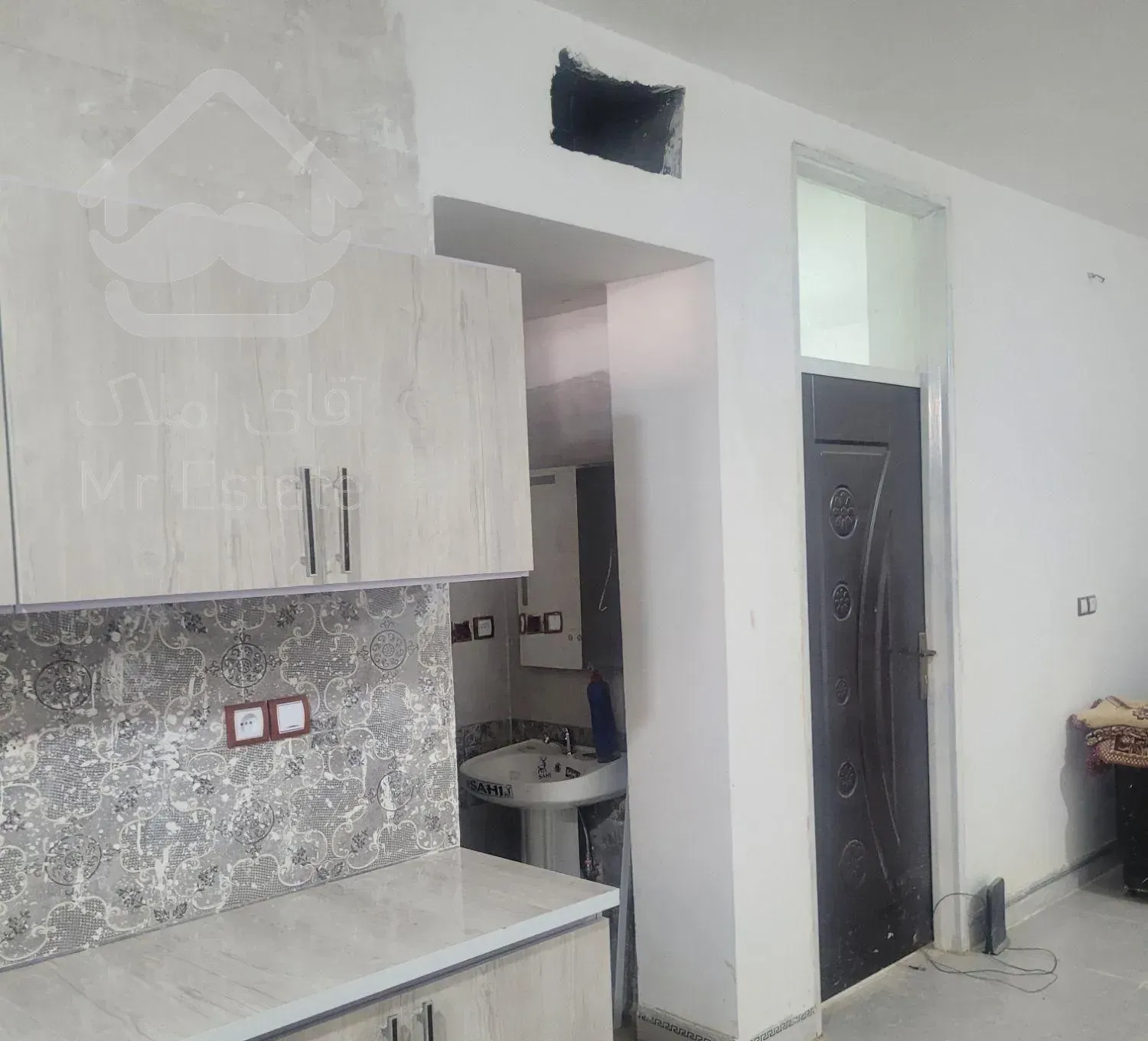 فروش آپارتمان ۹۰ متری ۲ خوابه زیر همکف در میانرود