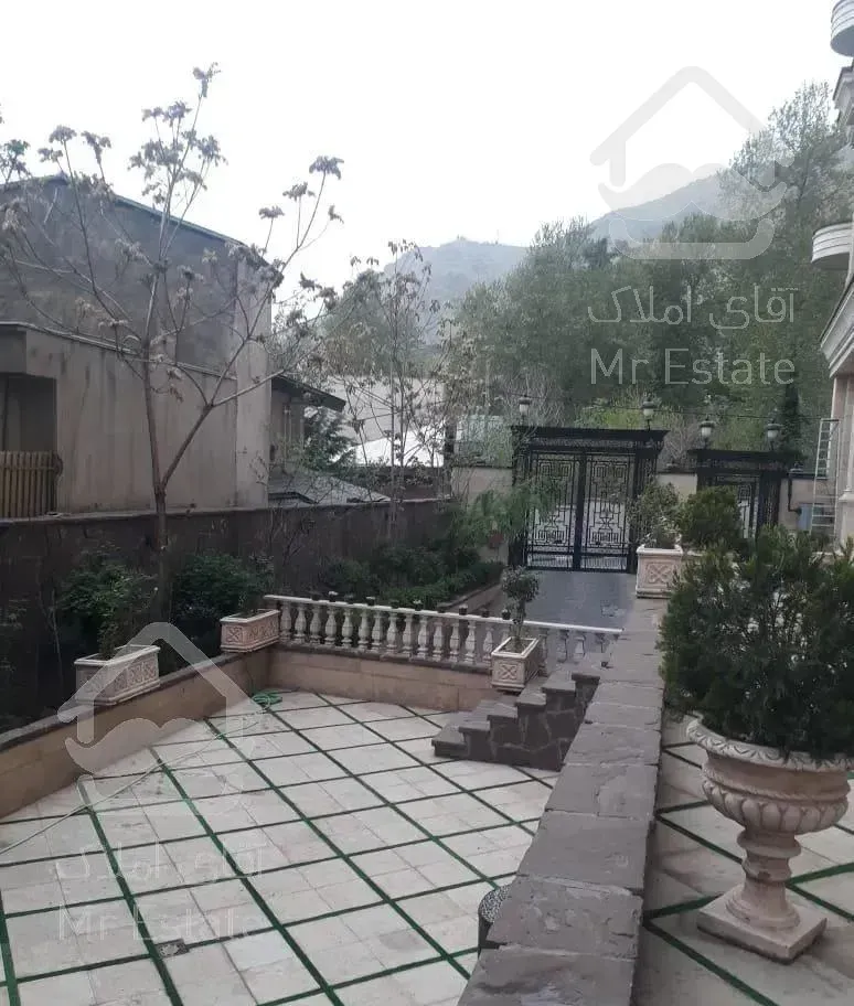 جماران ۱۶۰ متر طبقه دوم ۳ساله