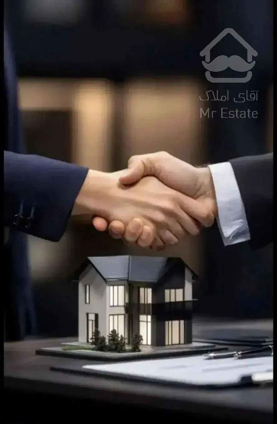 وحیدیه ۱۱۰ متر / طبقه ۳ / دوکله / لوکس