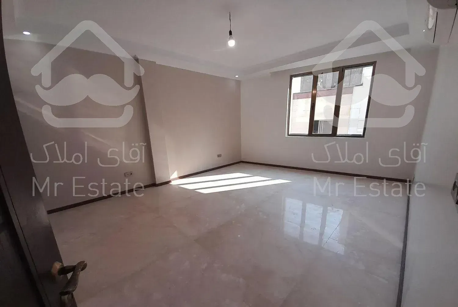 نیاوران /۲۱۰متر تک واحدی/۳ پارکینگ