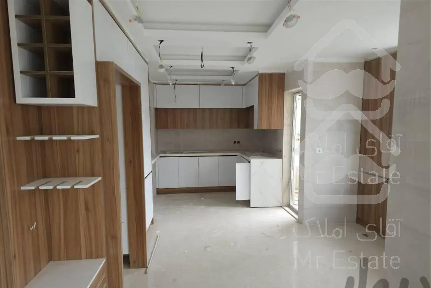 فروش آپارتمان 165 متری کلیدنخورده اطباء