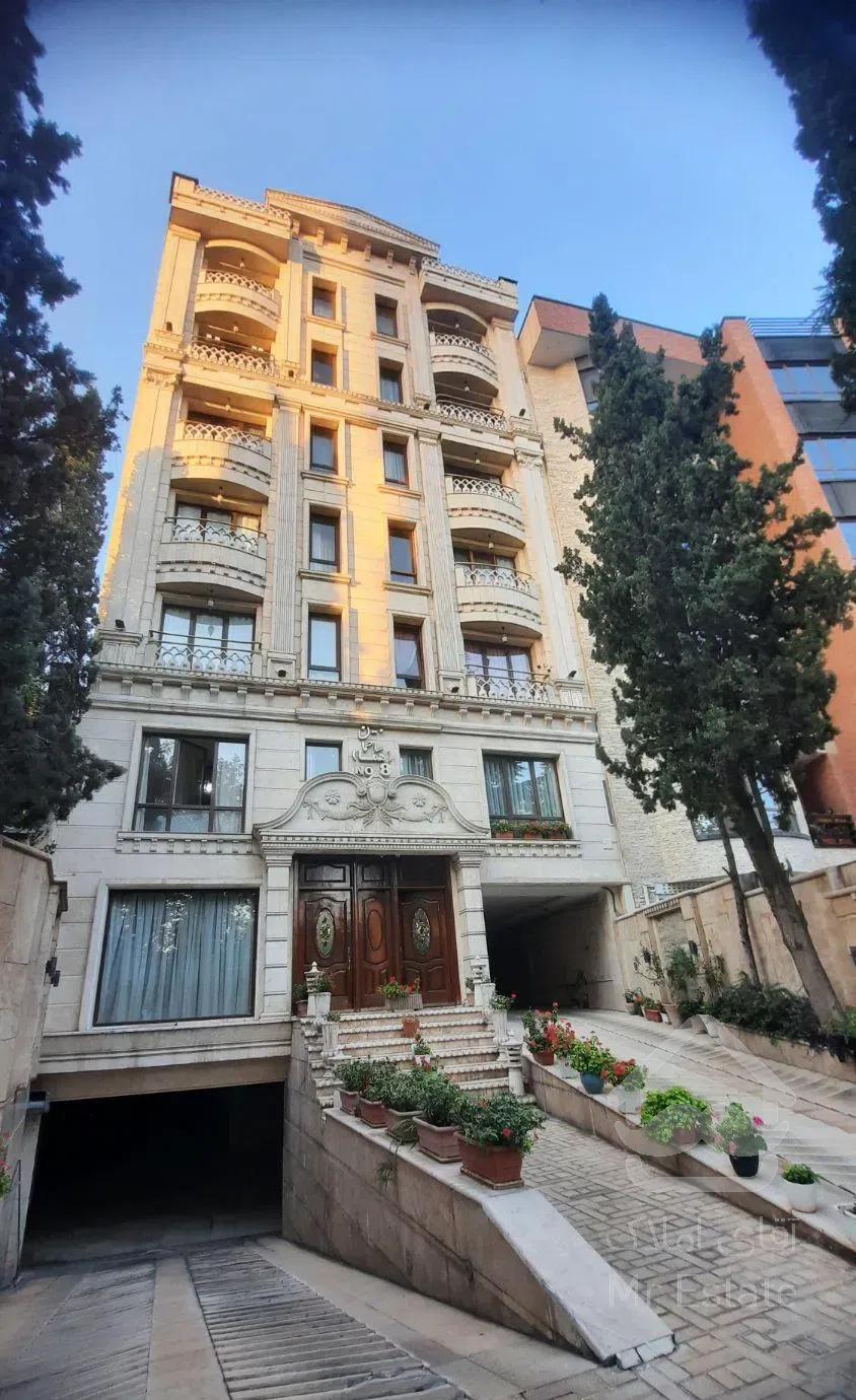 نیاوران گلسنگ ۱۹۰ متر ۳خواب تک واحدی دنج مشجر