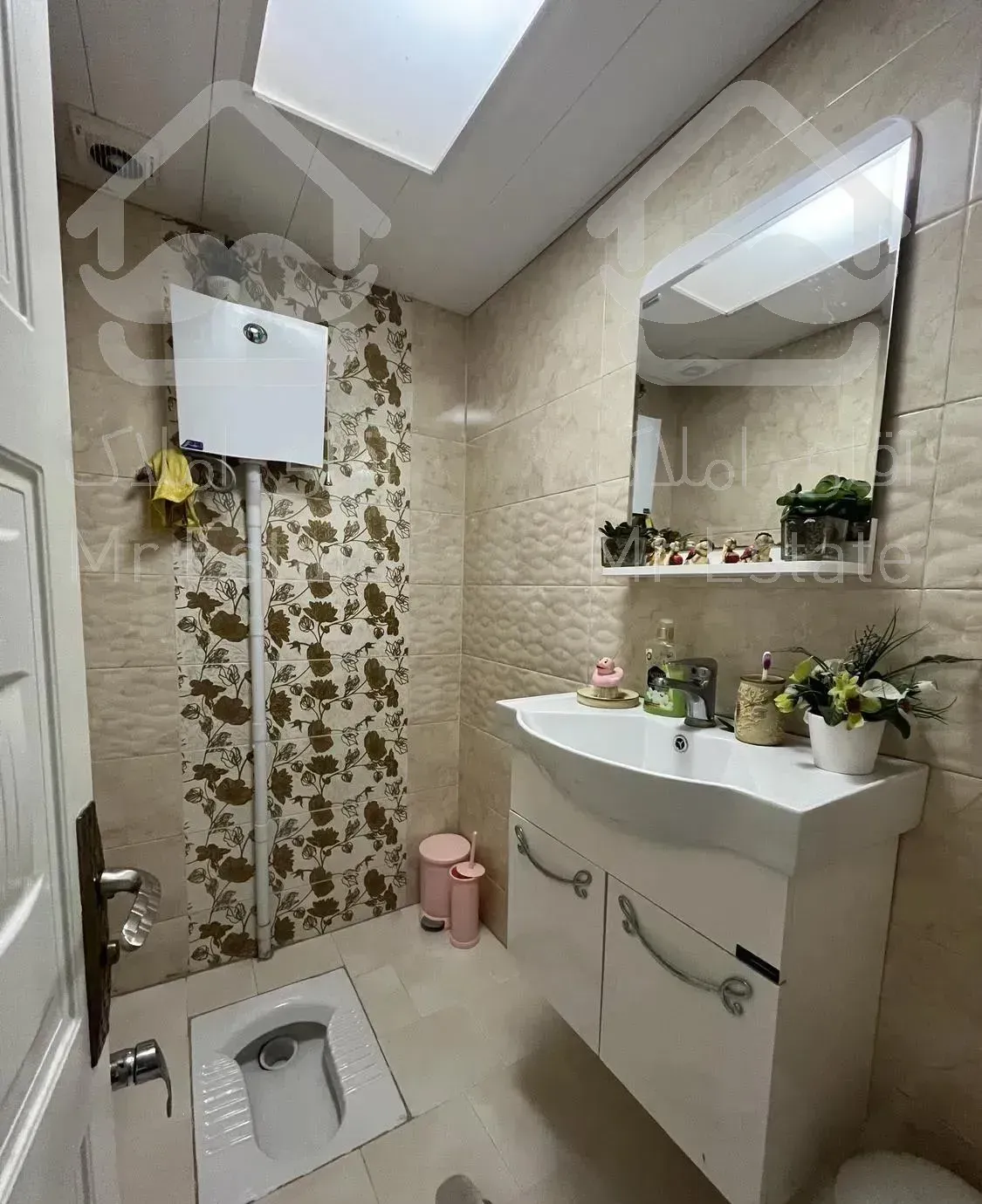 ۱۳۰ متری کامرانیه