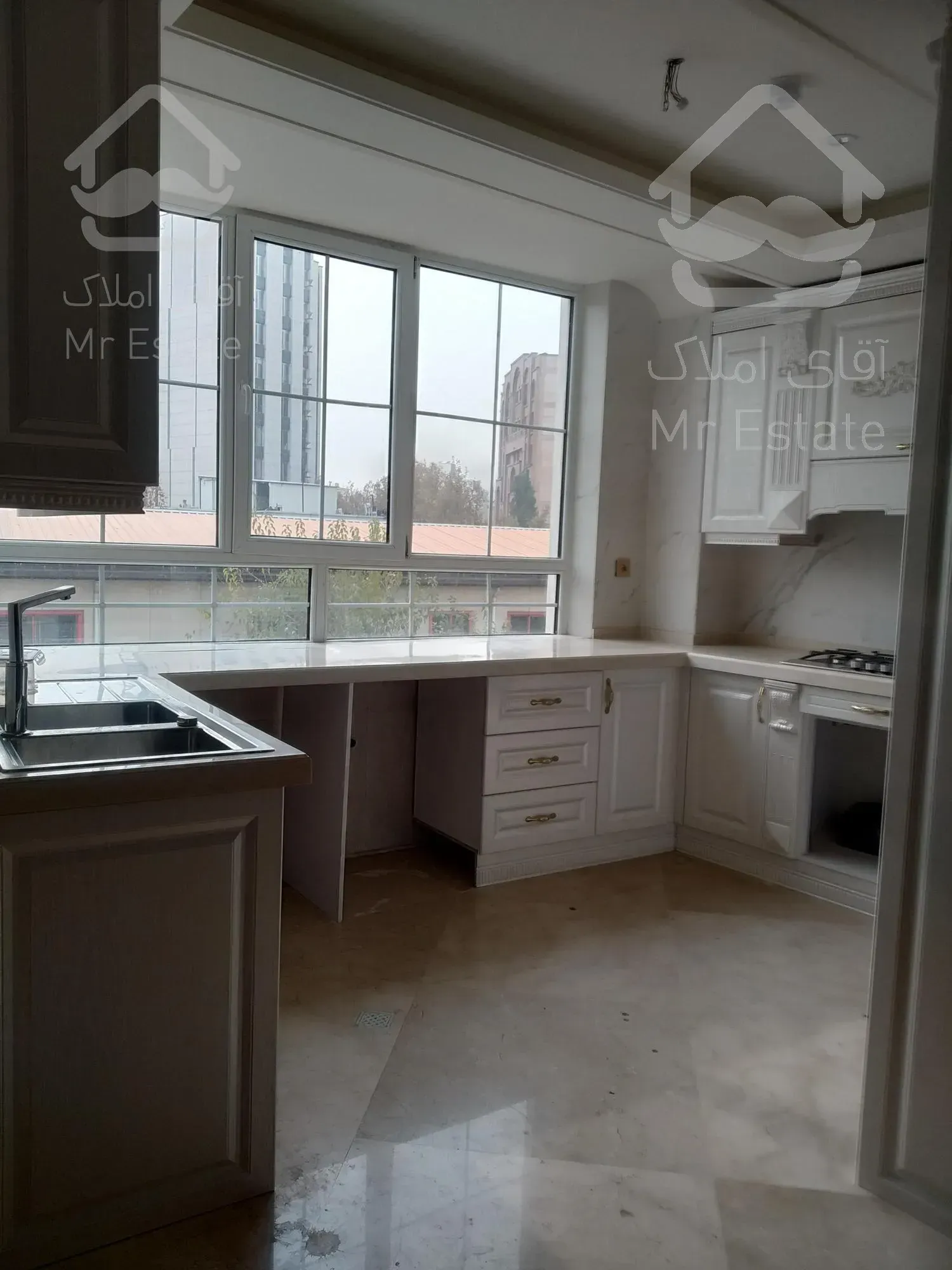 خرید آپارتمان ۱۰۵ متری اندرزگو