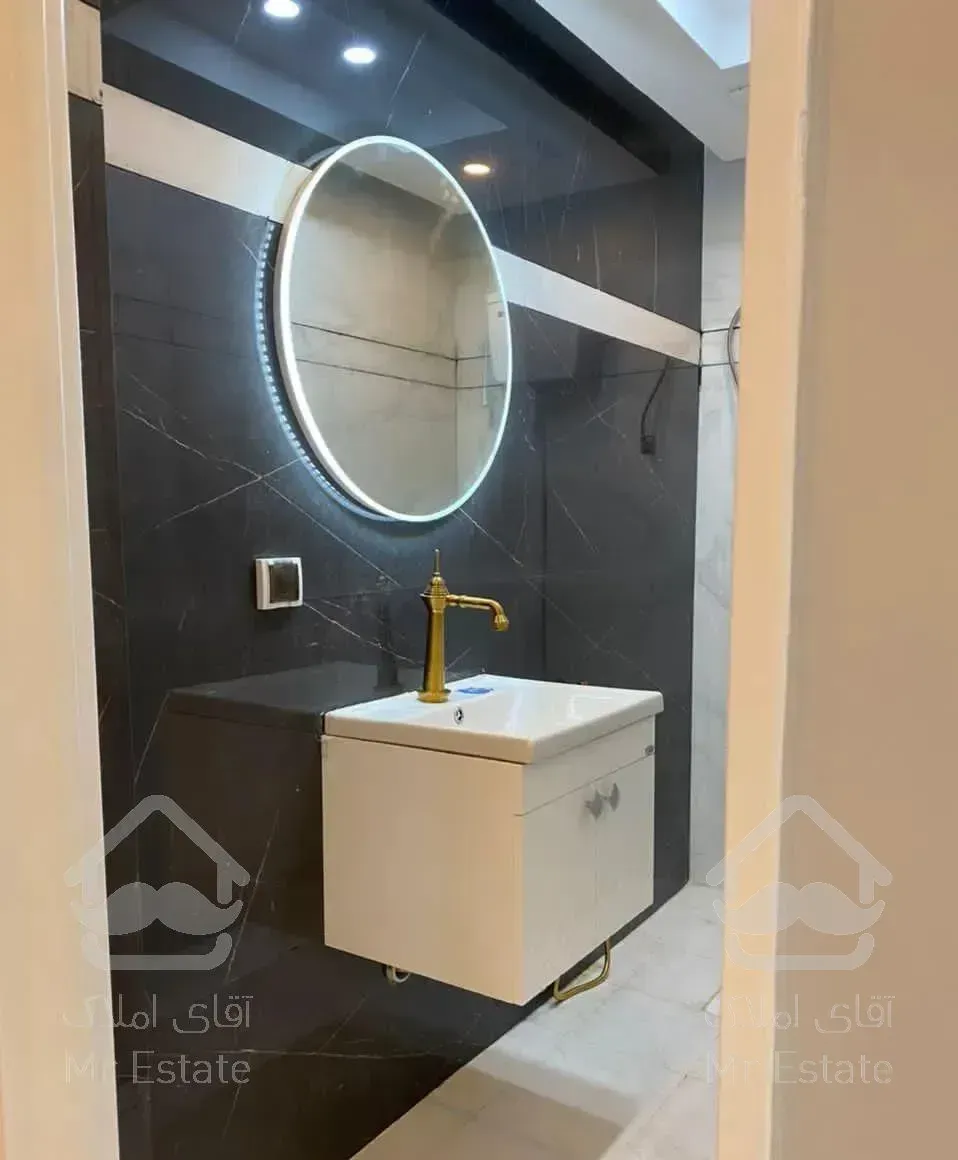 110 متر 2 خواب کلید اول واحد جلو