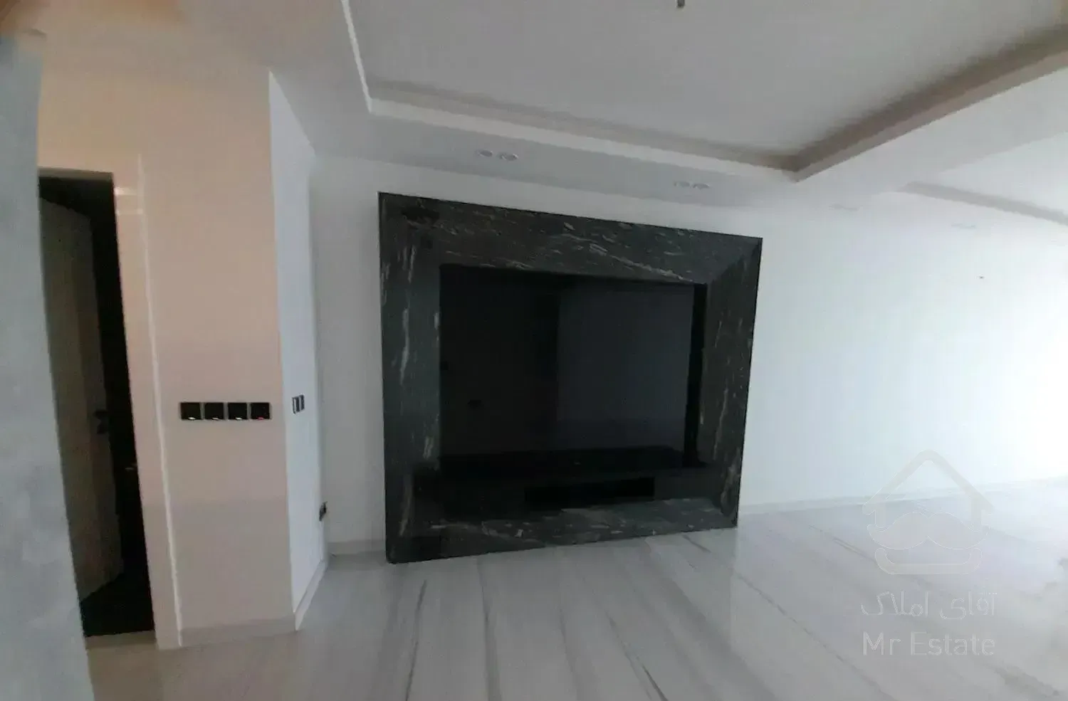 فروش آپارتمان ۱۶۵ متری ۳ خوابه در باغ دریاچه