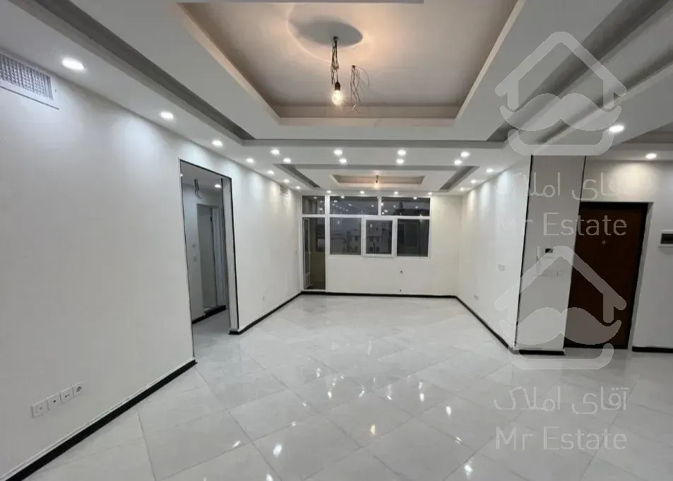 120متر/سه خواب/فول امکانات/خوش نقشه/ارزنده