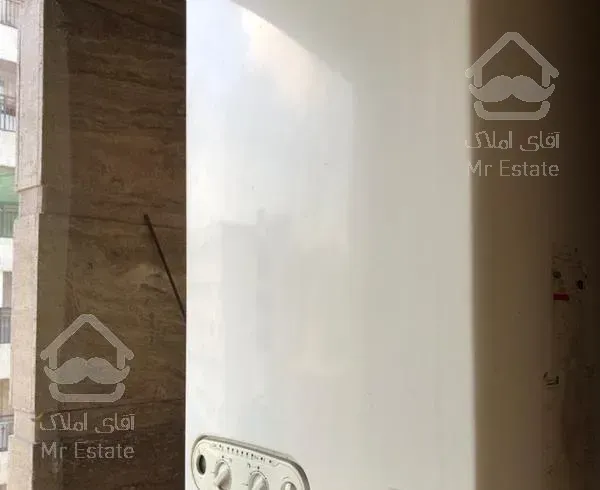 دو خوابه بالکن سر اشپزخانه و نور گیر