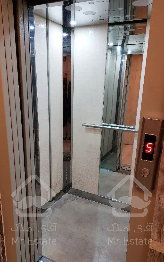 ۸۲/۵ متر دو خواب (  یا معاوضه با ماشین )