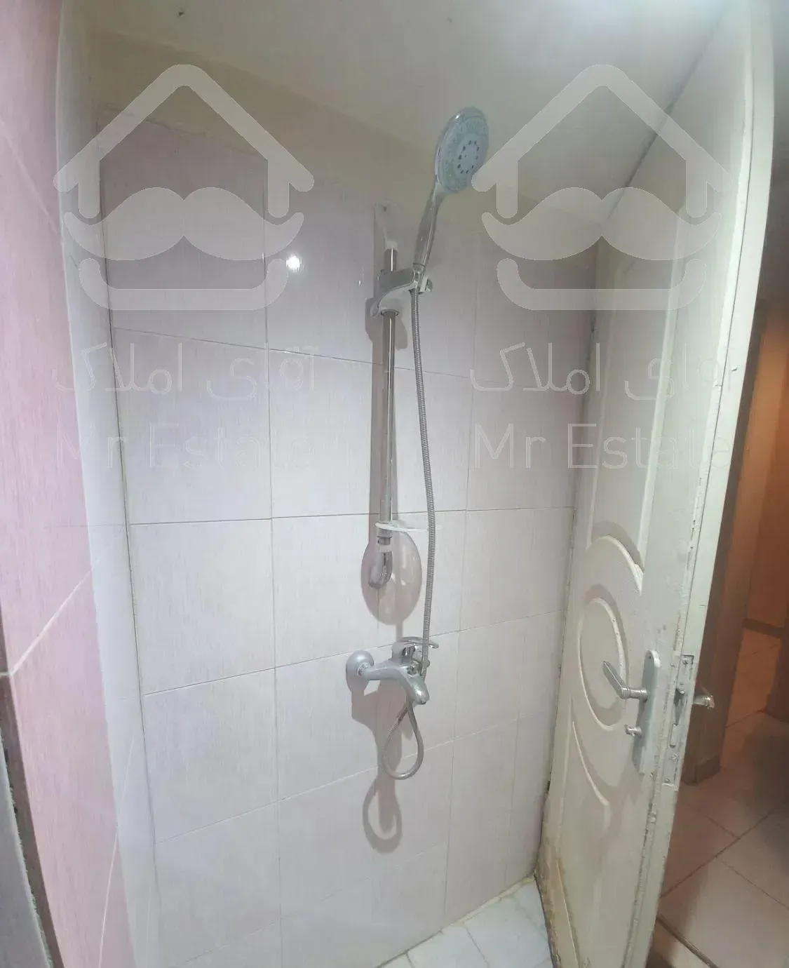 83 متر / مناسب زوجین و خانواده