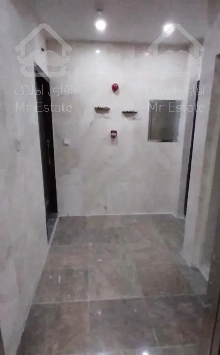 ۱۰۰ متر/ هر طبقه دو واحد/گلشهر جنوبی