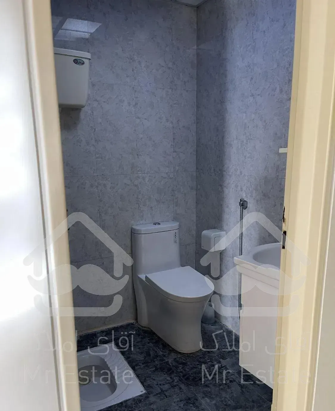 آپارتمان ۱۳۴ متری ۳ خوابه  پر نور