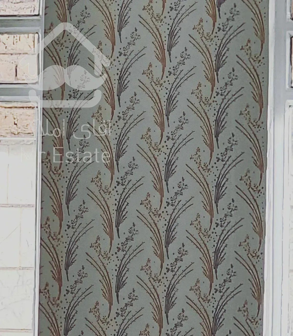 نقاشی ساختمان و طرح کاغذ دیواری