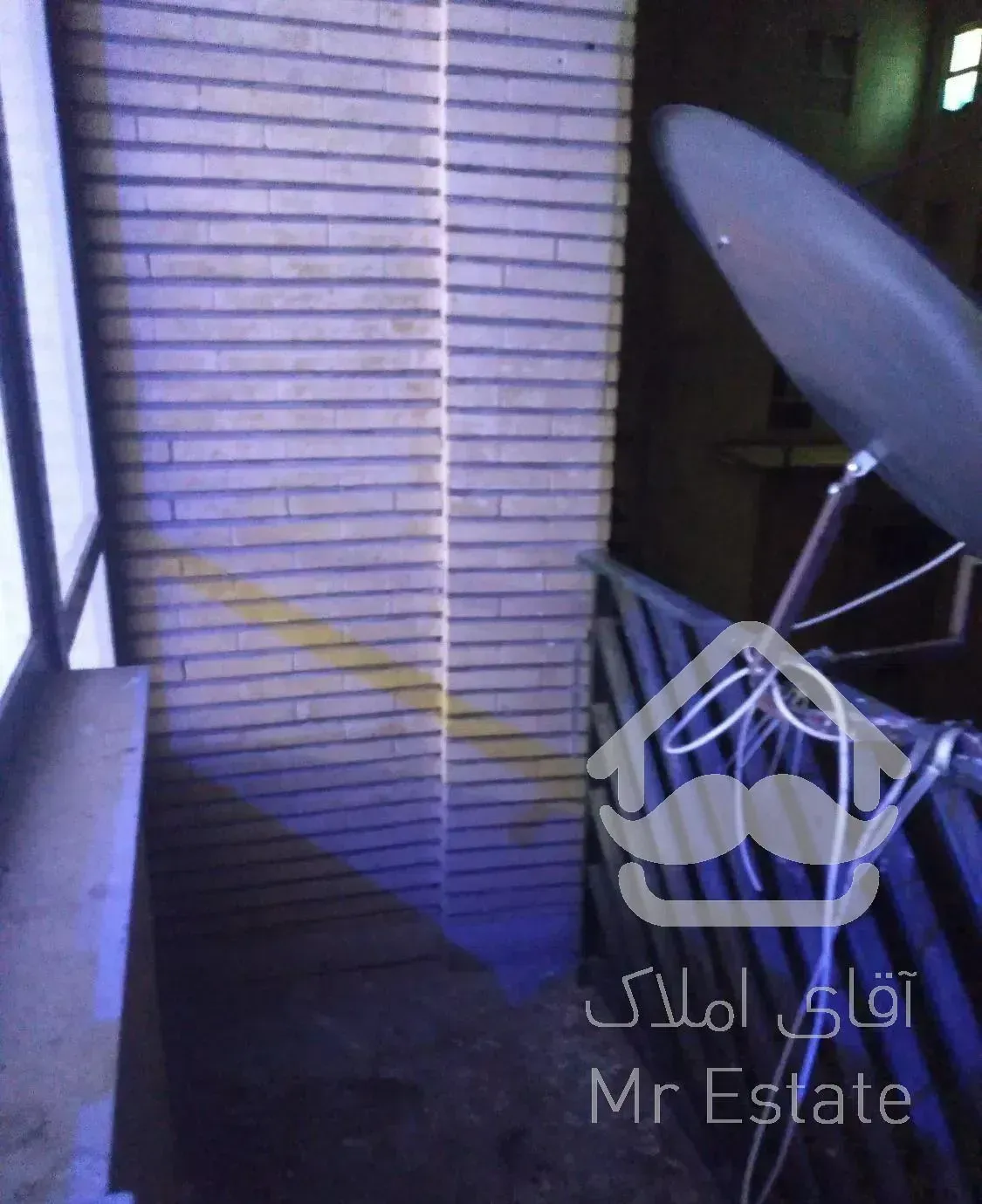 ساختمان جنوبی ط ۳ متراژ ۶۸ یک خوابه