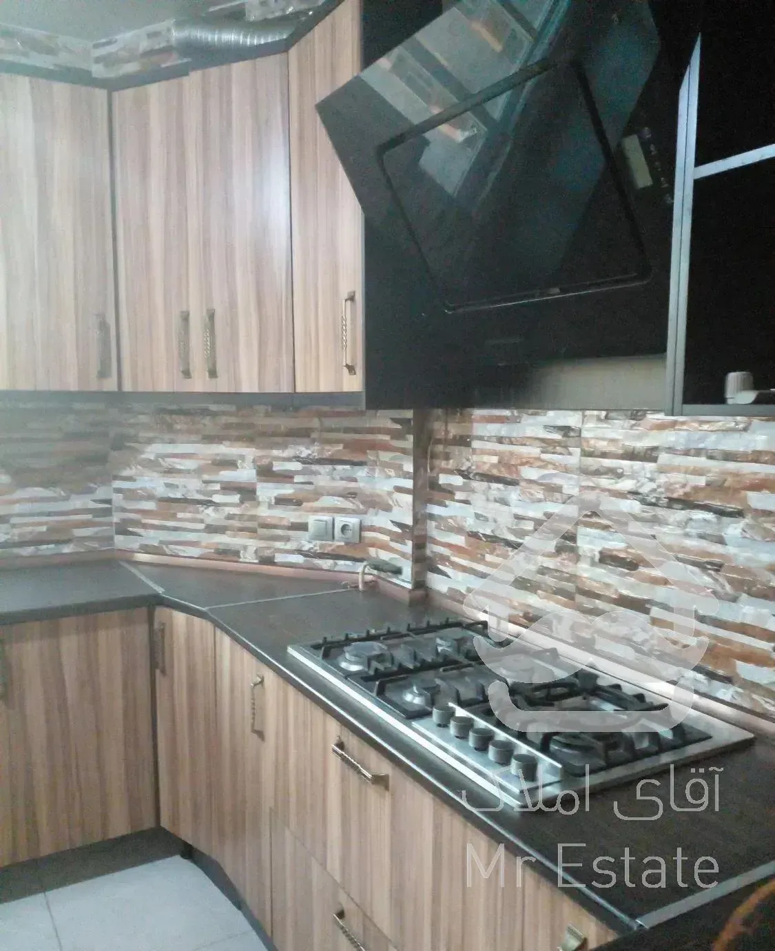 ۸۰متر ۲خواب تخلیه با اسانسور وانباری شیک فلکه۲و۳