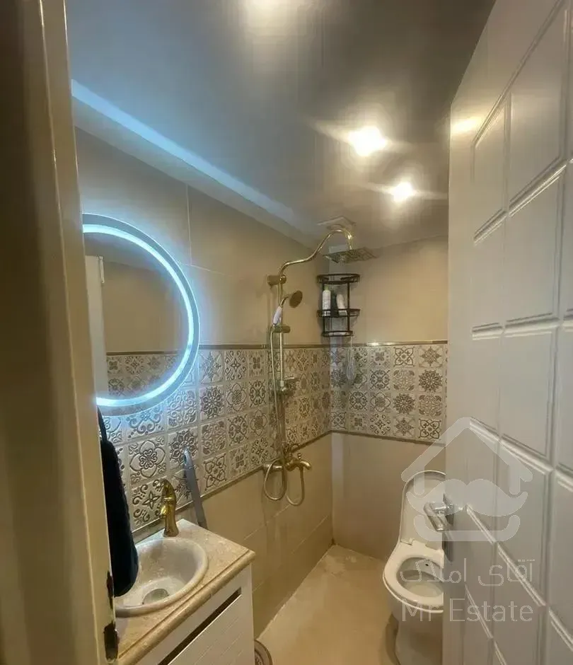 ۹۰ متر دو خواب سالن پرده خور